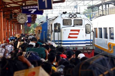Mudik dengan Kereta jadi Pilihan Hampir 400 Ribu Warga Jakarta